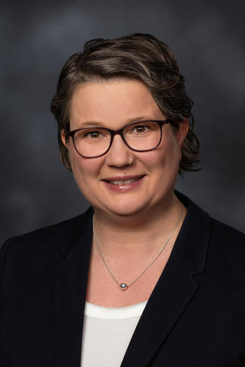 Dr. Julia Hörath